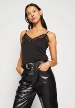 MORGAN Betty - Débardeur - Black -Stradivarius Soldes a139f3101475436d9b90ec1dfa80fcaa