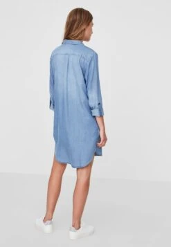 Vero Moda Robe En Jean - Light Blue Denim -Stradivarius Soldes a365ffaa8ce44458849fb2b02008a85c