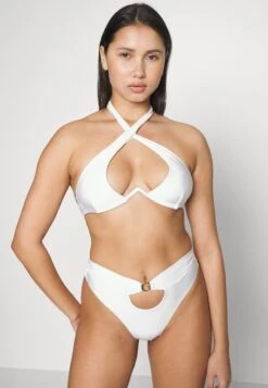 Guess Crossed Wire Bralette - Haut De Bikini - Pure White -Stradivarius Soldes a6d1c525d8ba4860a3569e6db55eca18