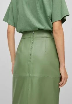 Boss Setora - Jupe En Cuir - Open Green Eleven -Stradivarius Soldes a906f5f29fff40fb9739118a76f8a25f