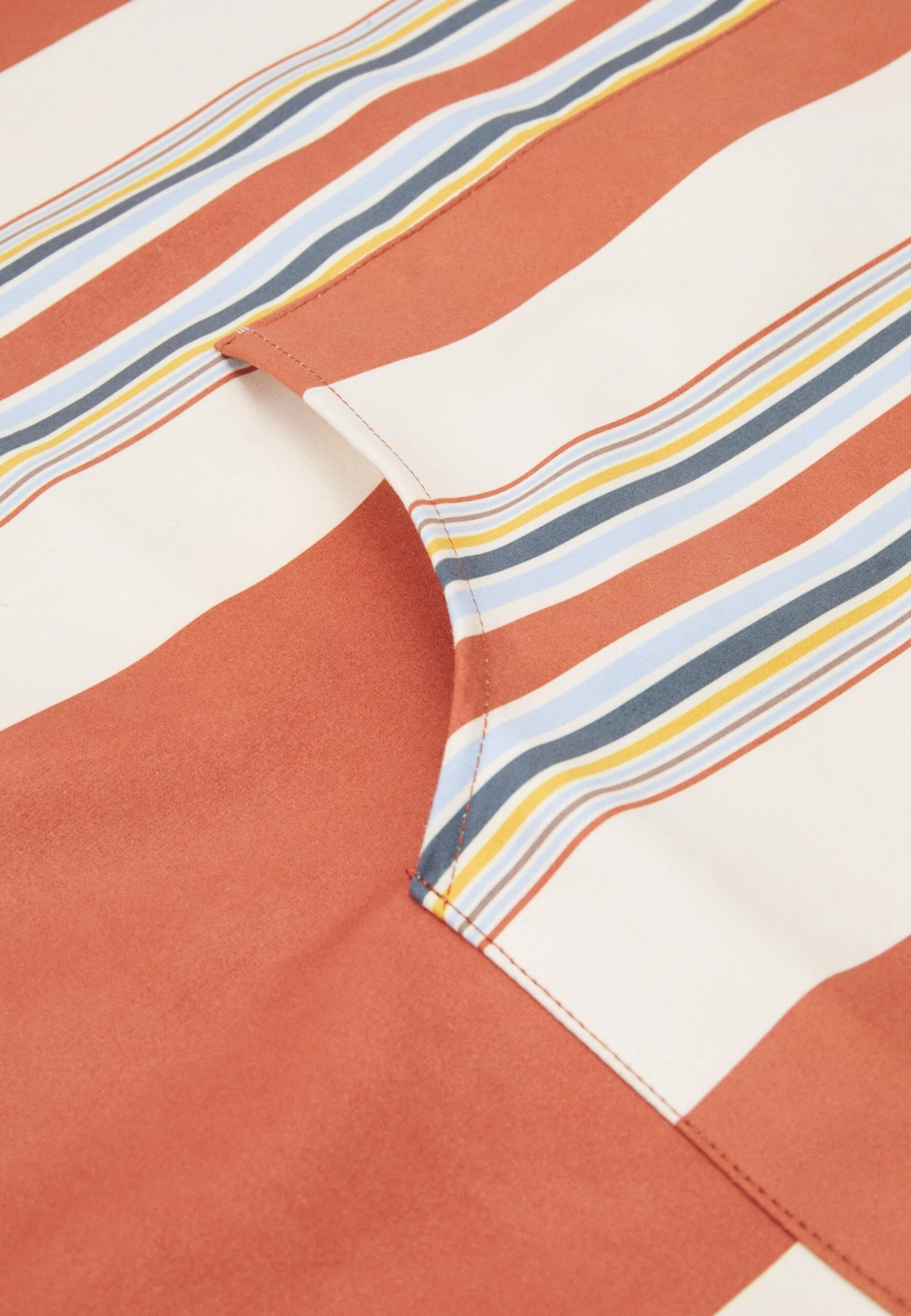 Quiksilver Hoody Mircotowel Unisex - Serviette De Plage - Baked Clay 5 Quiksilver Hoody Mircotowel Unisex - Serviette De Plage - Baked Clay – Image 3