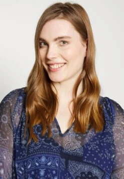 Levi's® Plus Ribcage - Jean Boyfriend - Light Indigo Worn In 10 Levi's® Plus Ribcage - Jean Boyfriend - Light Indigo Worn In -Stradivarius Soldes aebab0289b7f444abd89bc8a615604e6