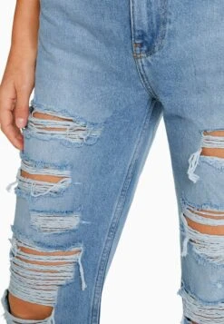 BERSHKA Jean Boyfriend - Lightblue Denim 9 BERSHKA Jean Boyfriend - Lightblue Denim -Stradivarius Soldes b0f6880c343249e1a82ef6b2fe576ca2