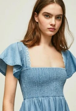 Pepe Jeans Adele - Robe En Jean - Blue -Stradivarius Soldes b2484ca309f34f8d93b0a3350e926c70