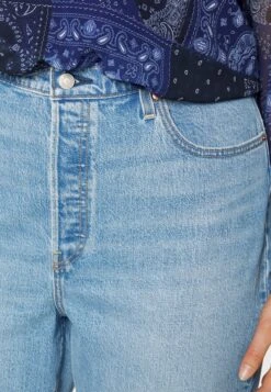 Levi's® Plus Ribcage - Jean Boyfriend - Light Indigo Worn In 12 Levi's® Plus Ribcage - Jean Boyfriend - Light Indigo Worn In -Stradivarius Soldes bed0bed8dcf7482689d941932c840de2