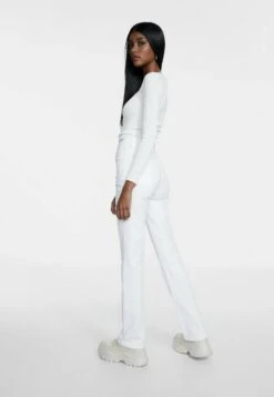 Stradivarius Jean Droit - White -Stradivarius Soldes c280af2a10634d8a9e046bf387af84ca