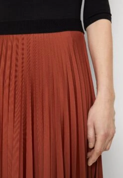 ESPRIT Plissee Skirt - Jupe Plissée - Rust Brown -Stradivarius Soldes c3708dddb7c6442daf18b290012e4395
