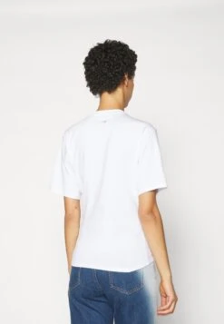 Victoria Beckham Knot Detail Tee - T-Shirt Basique - White 12 Victoria Beckham Knot Detail Tee - T-Shirt Basique - White -Stradivarius Soldes ca09e4781fc54d37b419c9348800ac9e