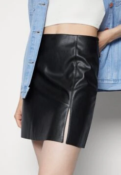 Noisy May Nmclara Penny Slit Noos - Jupe Crayon - Black -Stradivarius Soldes ca29af92b6b3491db489def48470af1c