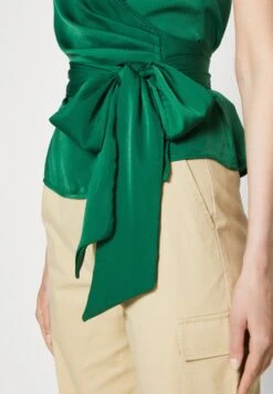 Anna Field Débardeur - Green 13 Anna Field Débardeur - Green -Stradivarius Soldes d212008b52384597807bc56eb8e53f38