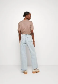 SAMSØE SAMSØE Rebecca - Jean Boyfriend - Frozen Snow -Stradivarius Soldes d78a0c6b5e8e40cc90480e45450be213