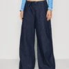 WEEKDAY Luisa Baggy Parachute Trousers - Jean Boyfriend - Blue Rinse -Stradivarius Soldes dc0a596d1f2a4173a0d5bcf6f9d3134c