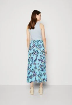 YAS Hw Ankle Noos - Jupe Plissée - Blue -Stradivarius Soldes dde0f766c7e44bda9e14c6fb5a6daa0c