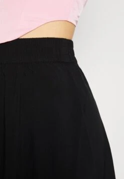 Vero Moda Vmsimply Easy Skater Skirt - Minijupe - Black Solid -Stradivarius Soldes e29ddeac42f743d18f8cf92db5a49640