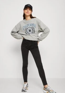 ONLY Onlroyal - Jeans Skinny - Black Denim 11 ONLY Onlroyal - Jeans Skinny - Black Denim -Stradivarius Soldes e48d468b42524e76b580e6d210ebc8ce