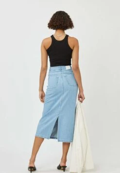 Minimum Siara - Jupe Trapèze - Faded Denim -Stradivarius Soldes eac182f65e954cb29720d85af7498f85