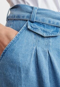 Nujenna Skirt - Jupe En Jean - Light Blue Denim -Stradivarius Soldes f10bfd64a10f49ca8a5d666a3925c210