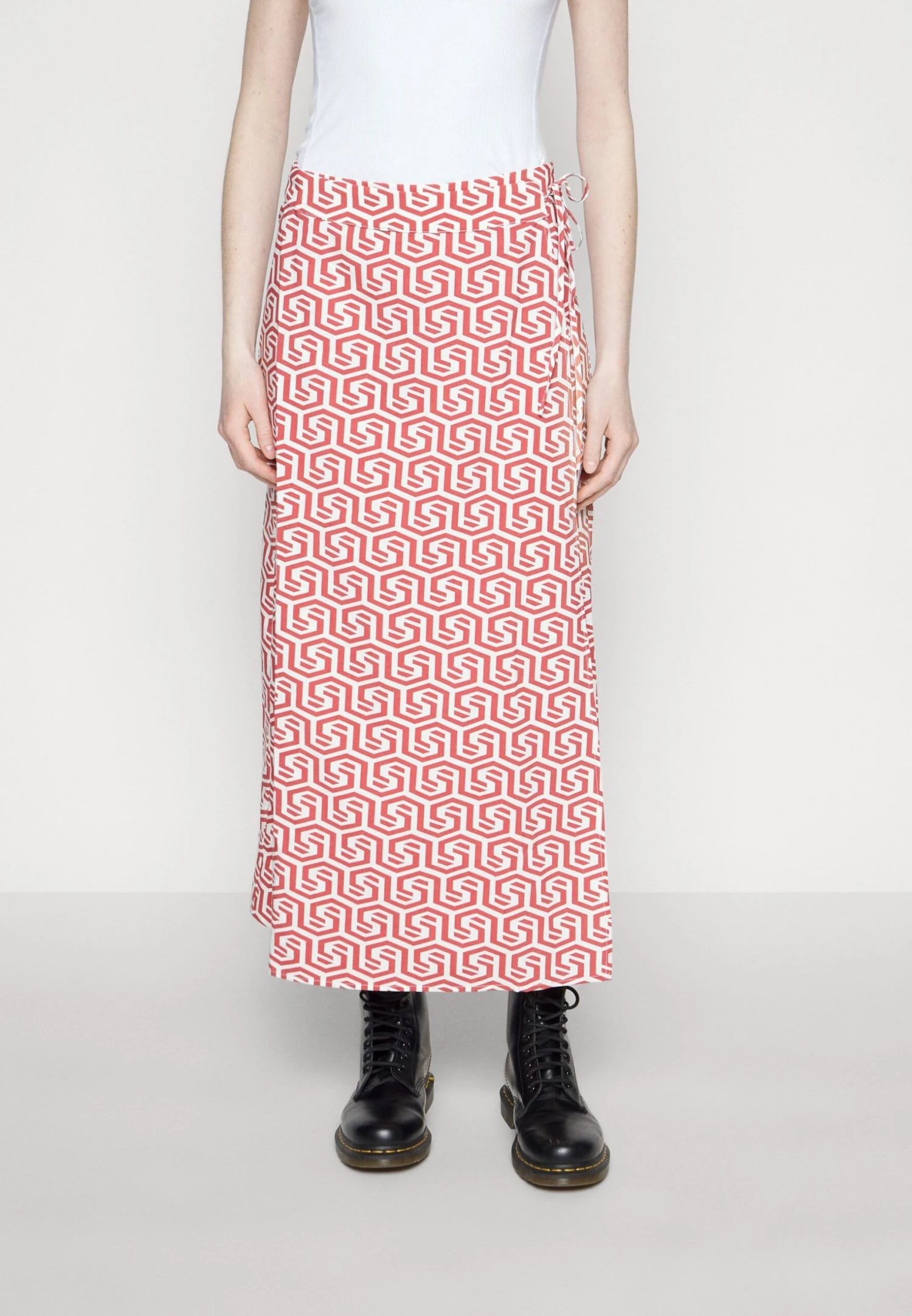 Minimum Yona - Jupe Portefeuille - Mineral Red 5 Minimum Yona - Jupe Portefeuille - Mineral Red – Image 3