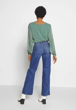 Monki Jean Droit - Blue Medium Dusty -Stradivarius Soldes f87c60f354f4459f89e51537b7fce757